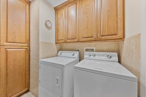 12912 West Playfield Drive Crestwood IL 60418