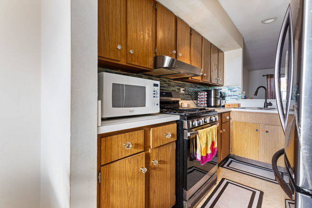 1620 Waxwing Court Schaumburg IL 60173