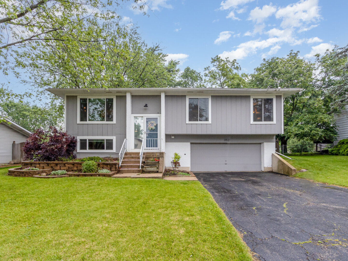 352 Falcon Ridge Way Bolingbrook IL 60440