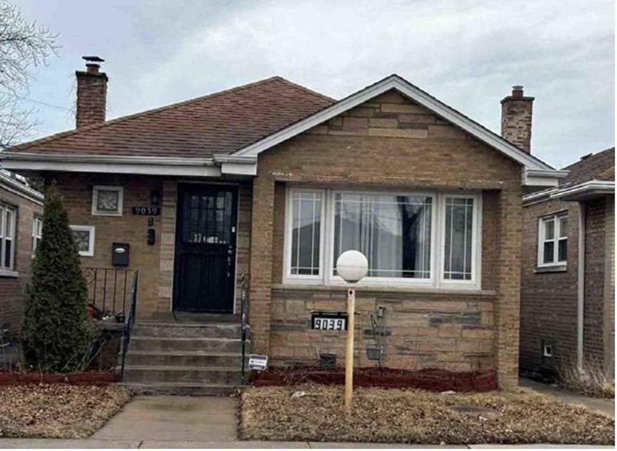 9039 South Phillips Avenue Chicago IL 60617