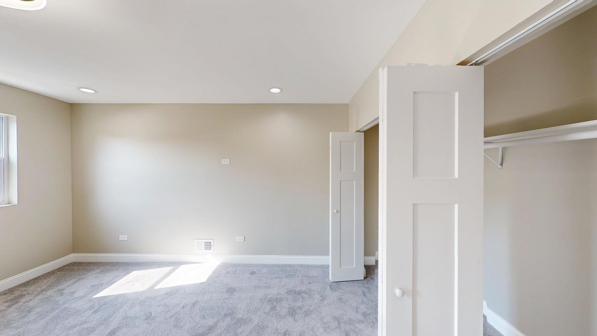 7842 South Evans Avenue Chicago IL 60619