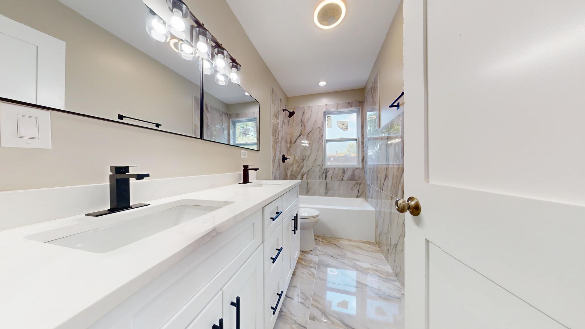 7842 South Evans Avenue Chicago IL 60619