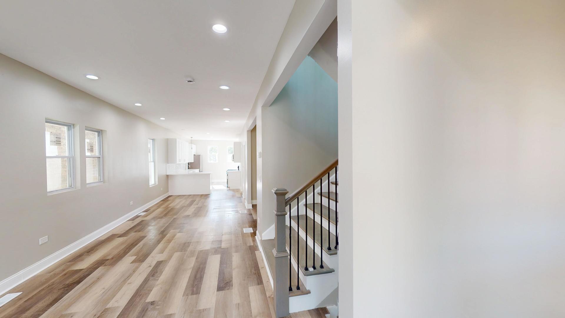 7842 South Evans Avenue Chicago IL 60619