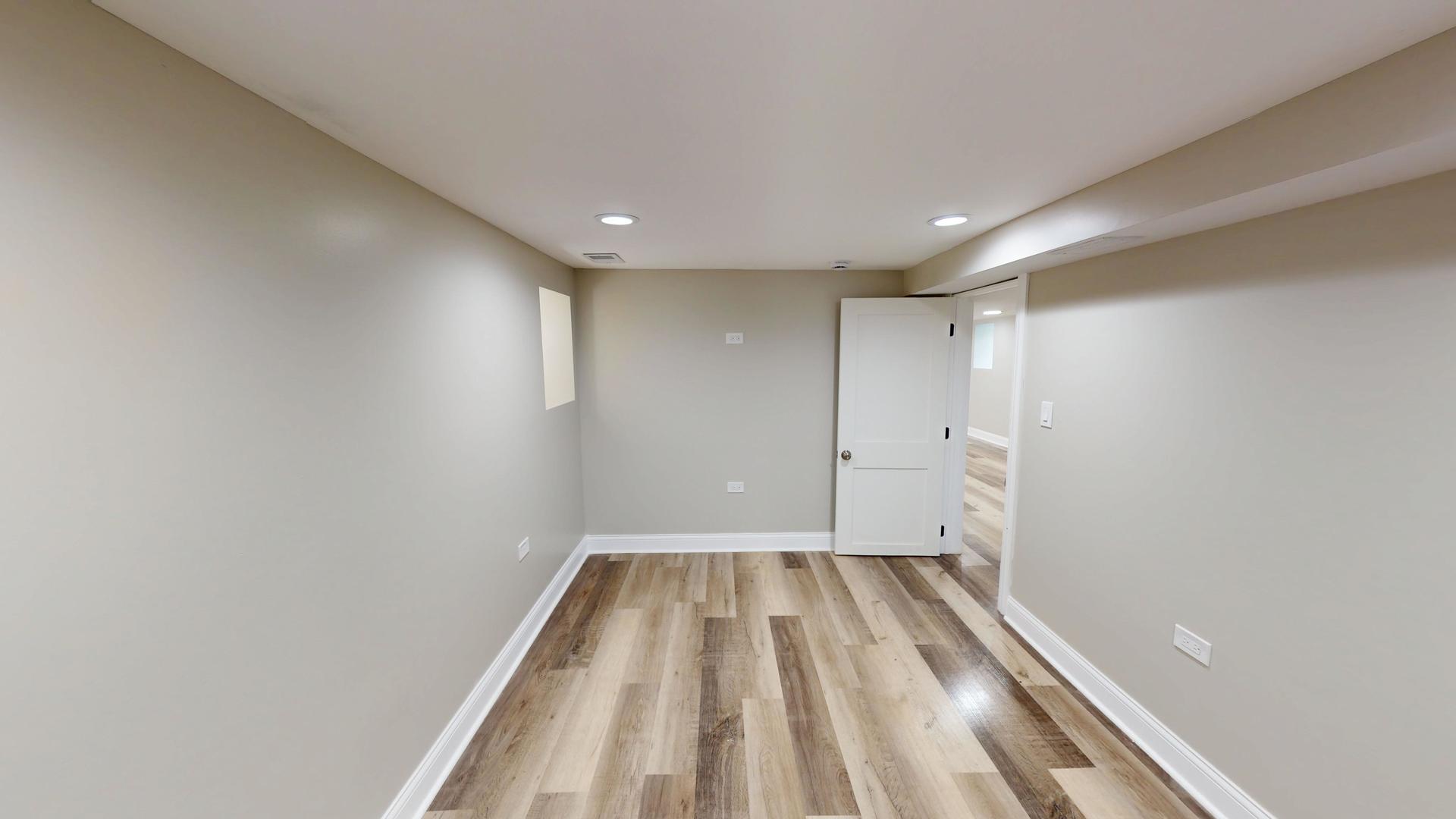 7842 South Evans Avenue Chicago IL 60619