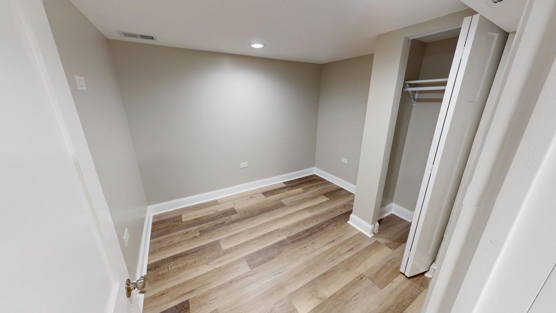 7842 South Evans Avenue Chicago IL 60619