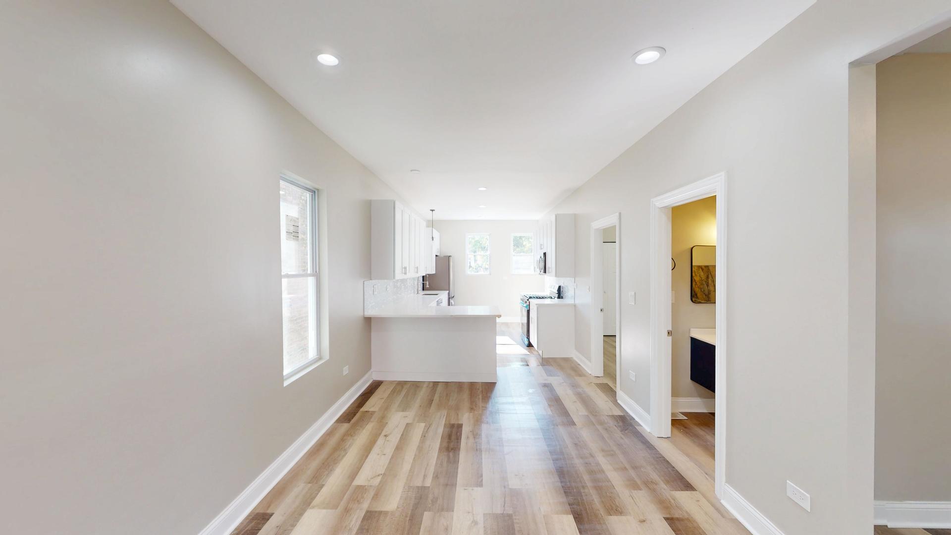 7842 South Evans Avenue Chicago IL 60619