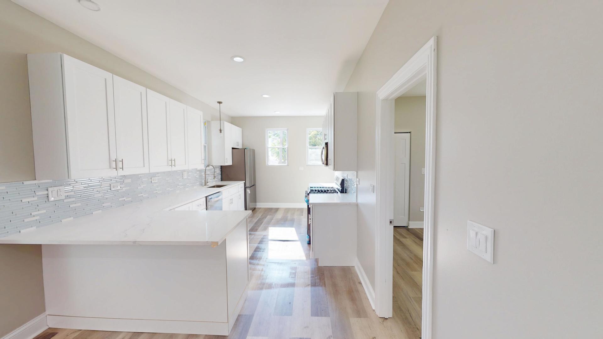 7842 South Evans Avenue Chicago IL 60619