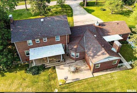 321 West Boone Street Salem IL 62881