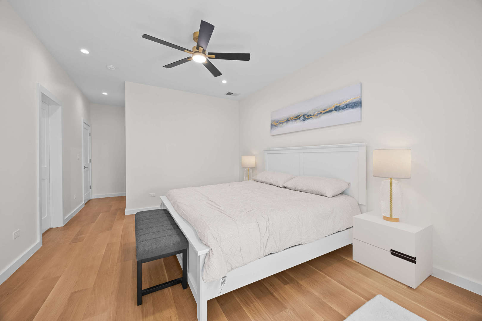 4437 North Whipple Street Chicago IL 60625