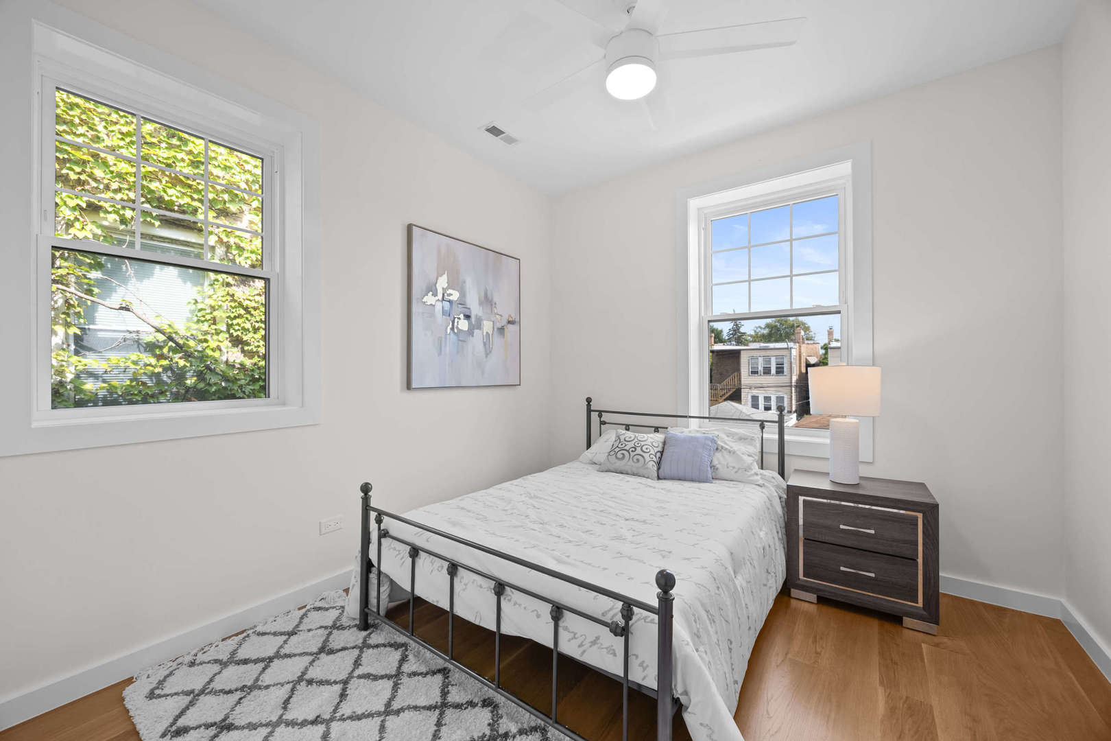 4437 North Whipple Street Chicago IL 60625