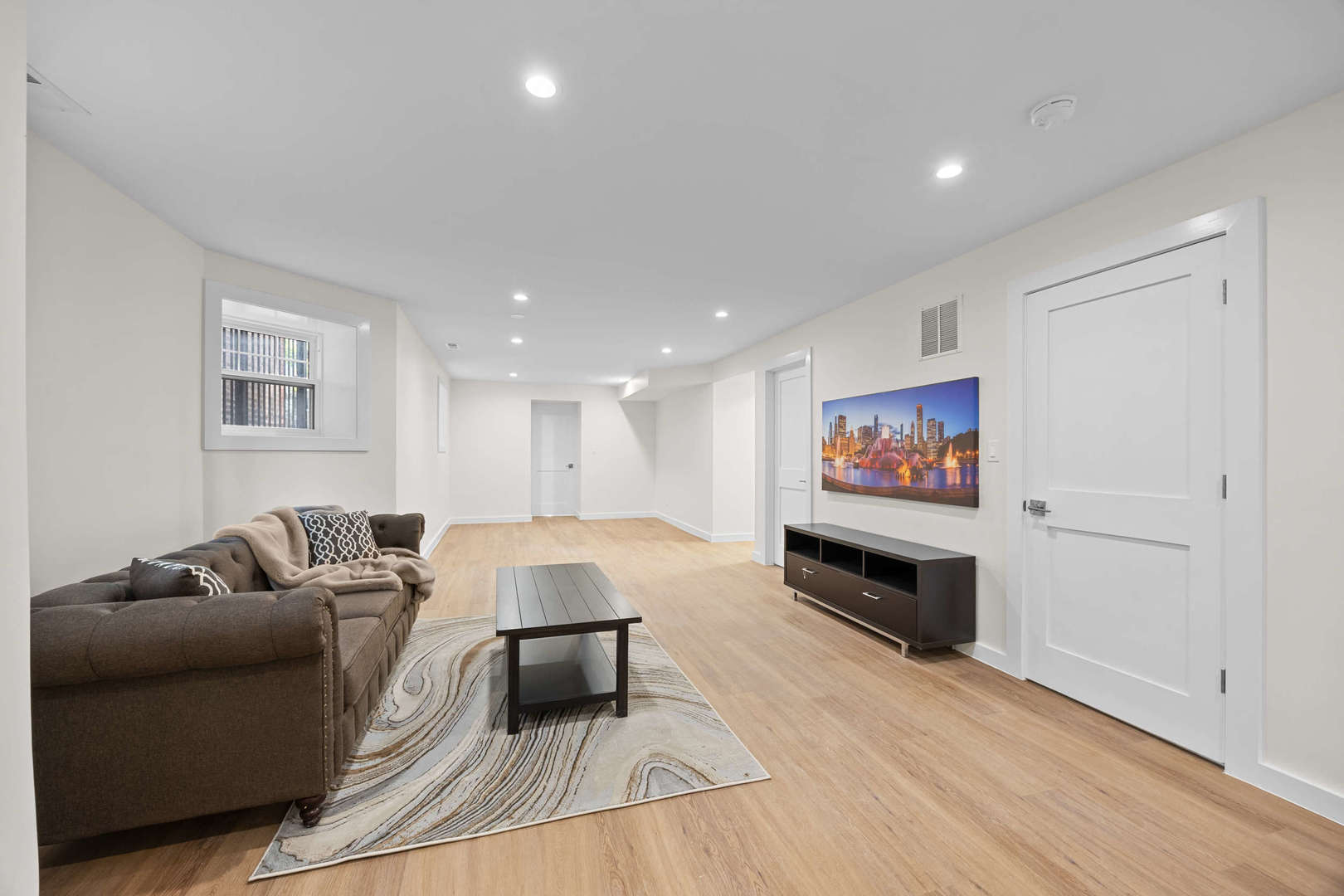 4437 North Whipple Street Chicago IL 60625