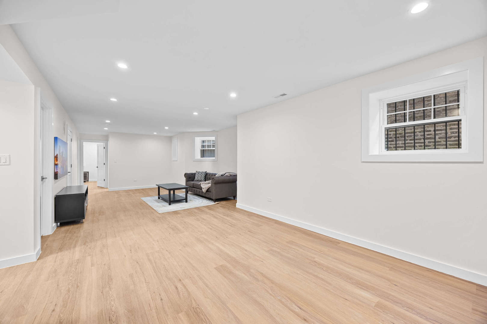 4437 North Whipple Street Chicago IL 60625