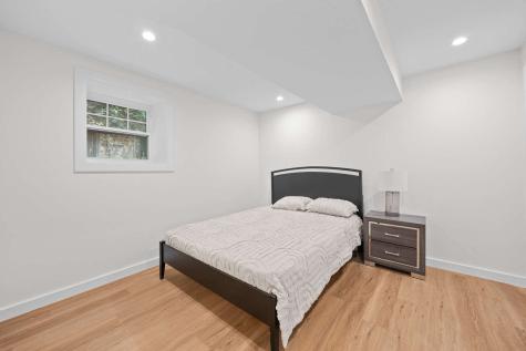 4437 North Whipple Street Chicago IL 60625