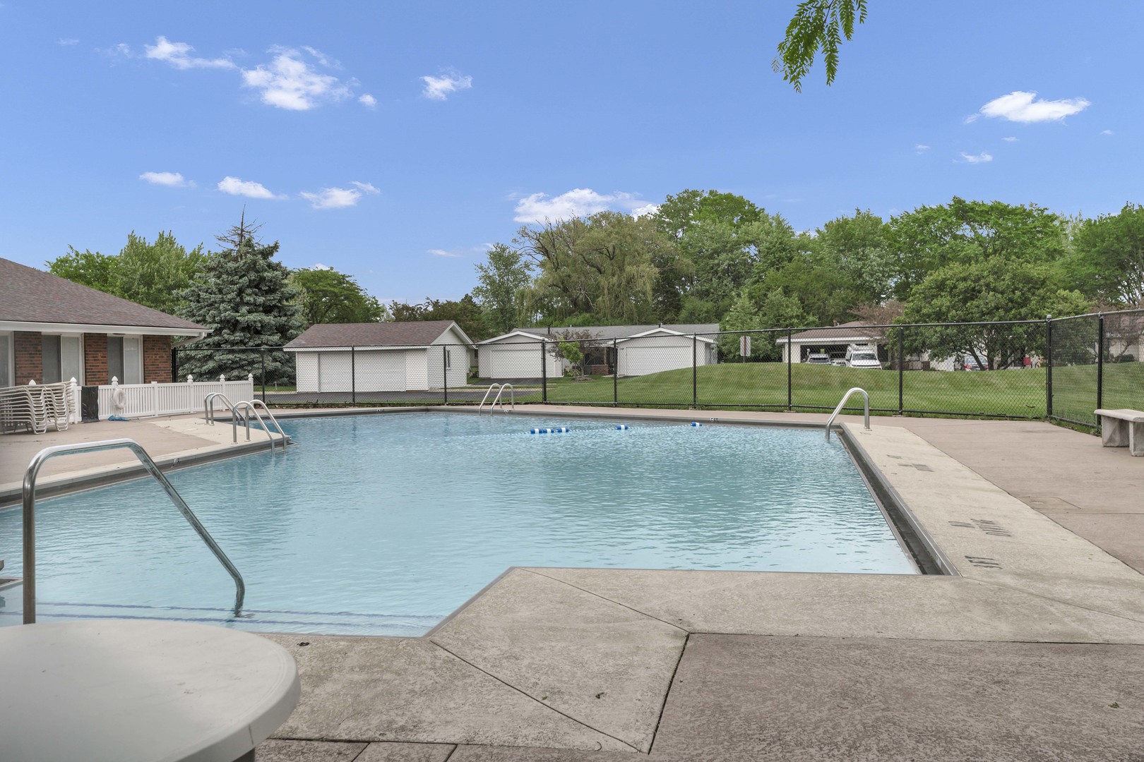 951 Chelsea Lane Schaumburg IL 60193