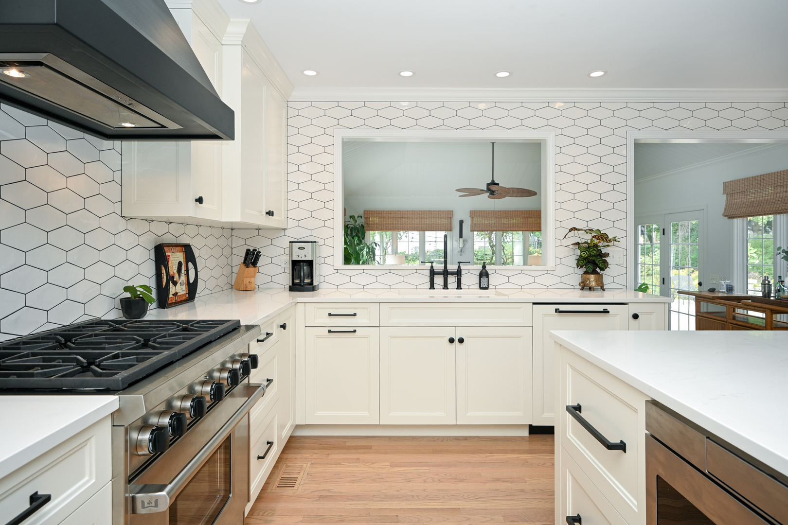 476 Longfellow Avenue Glen Ellyn IL 60137