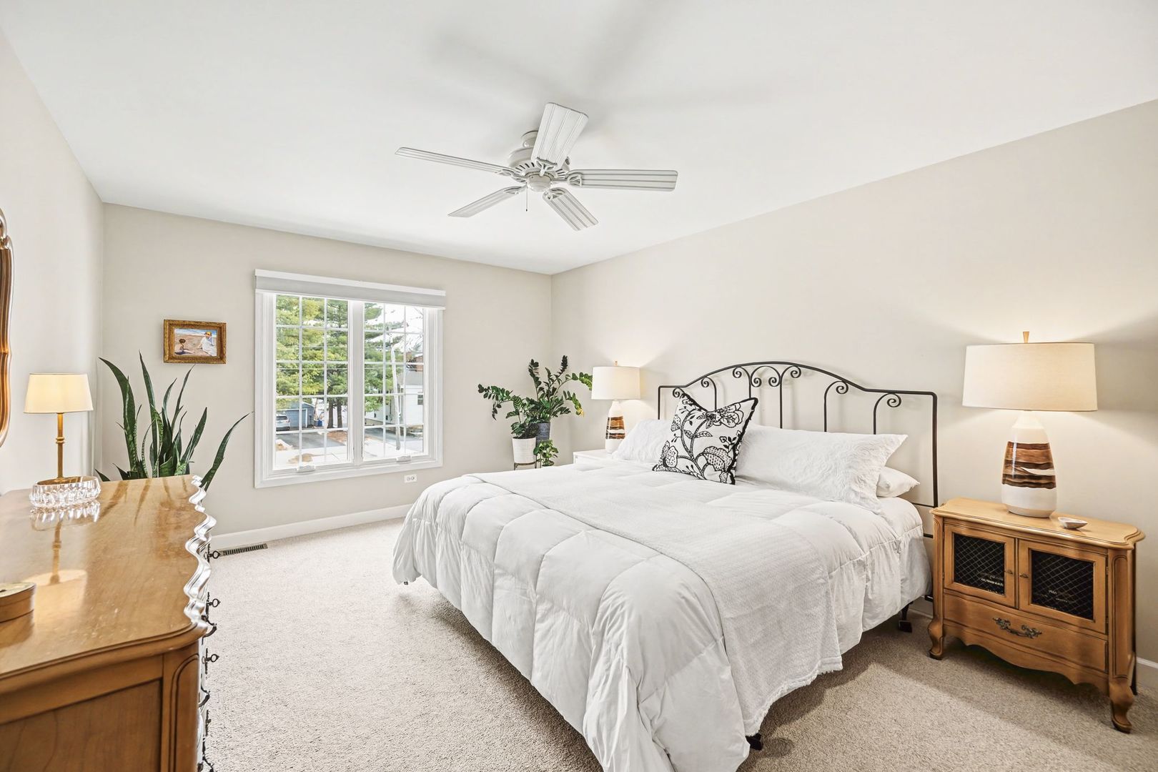 476 Longfellow Avenue Glen Ellyn IL 60137