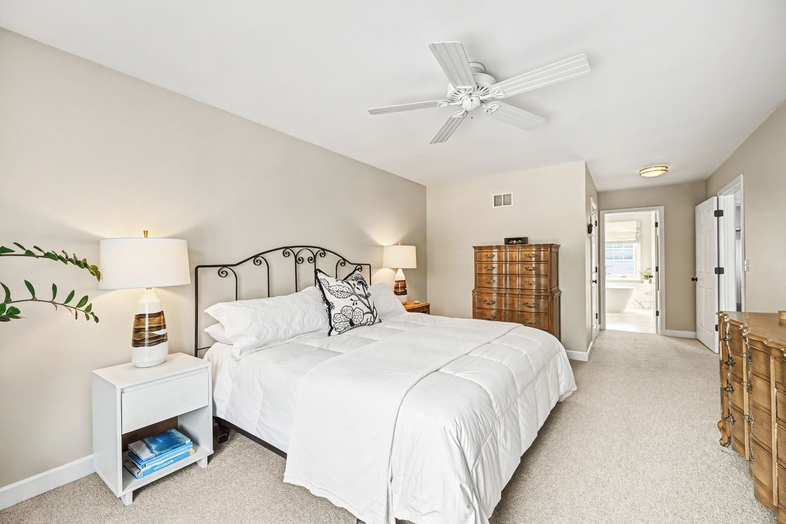 476 Longfellow Avenue Glen Ellyn IL 60137