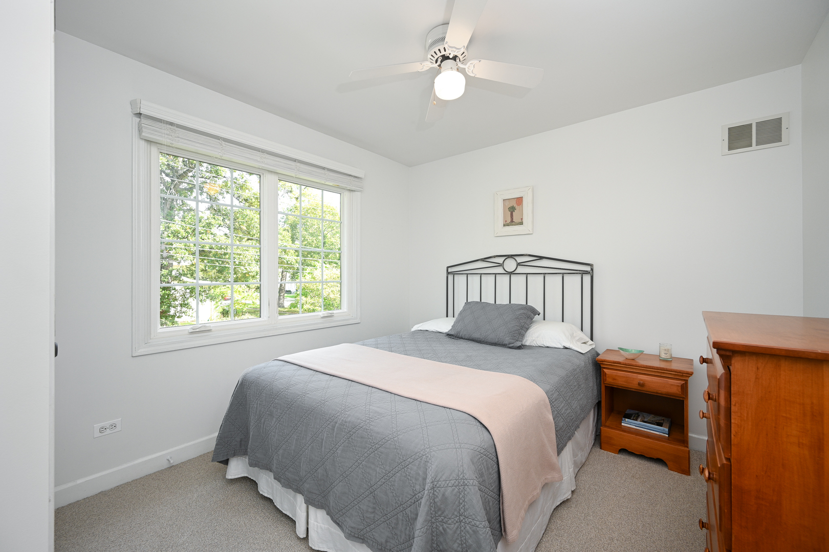 476 Longfellow Avenue Glen Ellyn IL 60137