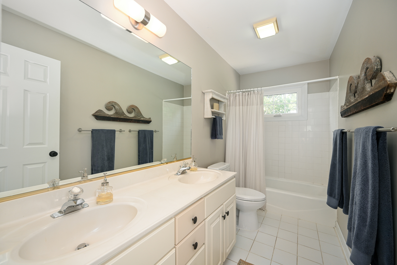 476 Longfellow Avenue Glen Ellyn IL 60137