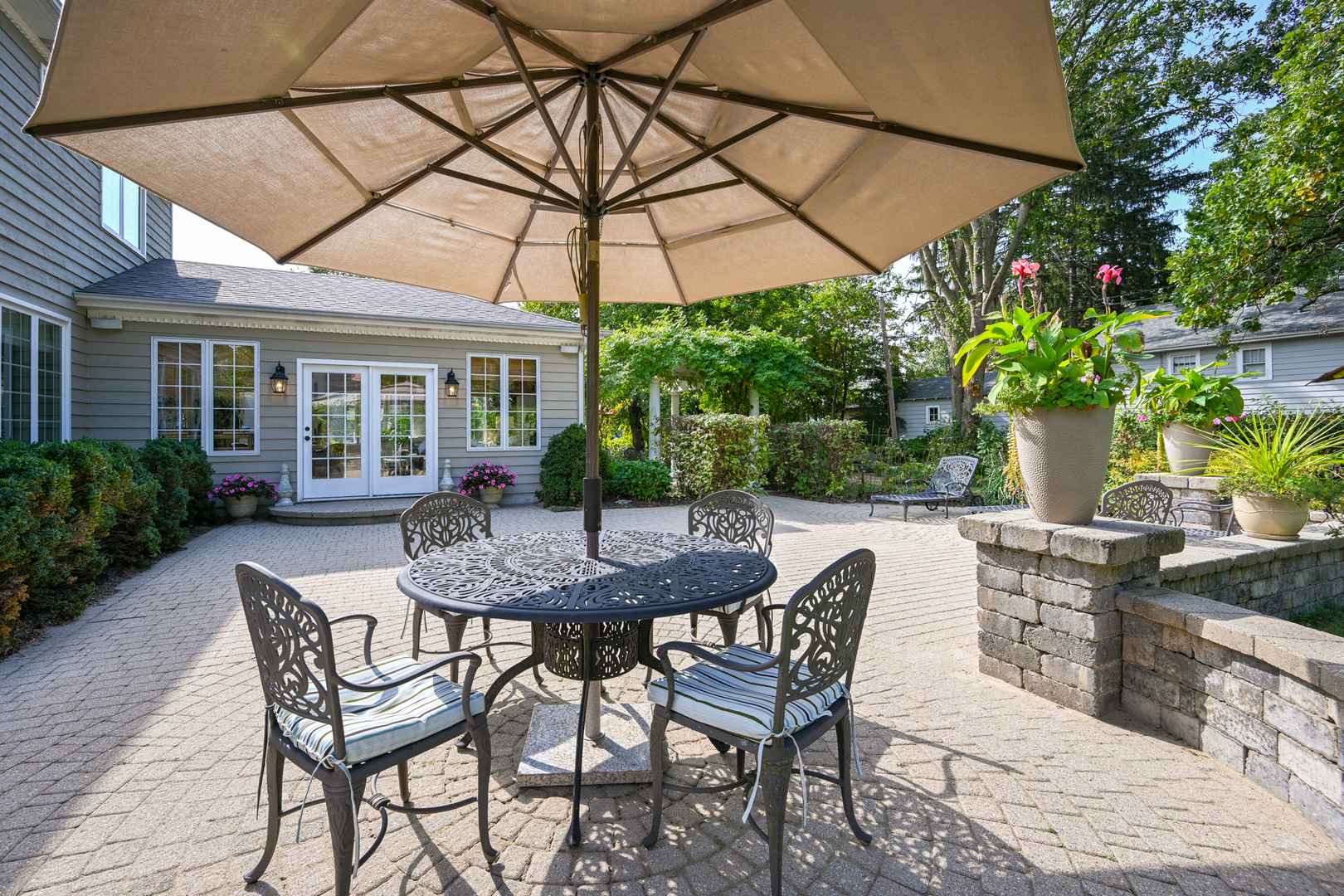 476 Longfellow Avenue Glen Ellyn IL 60137