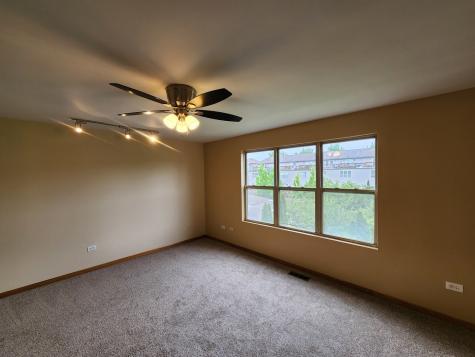 2363 East 70th Place Chicago IL 60649
