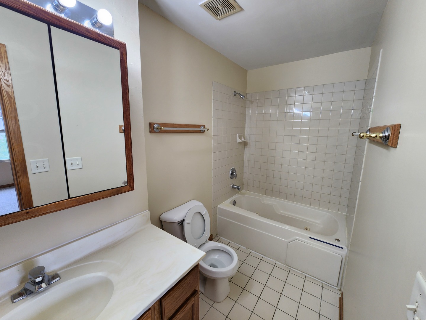 2363 East 70th Place Chicago IL 60649