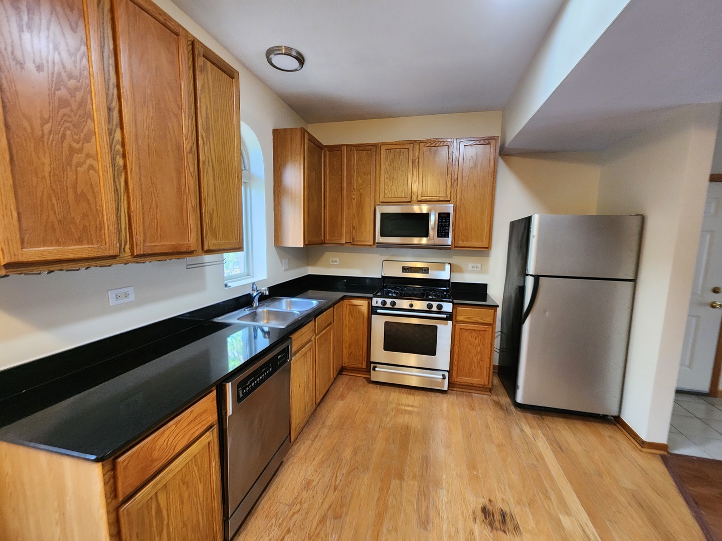 2363 East 70th Place Chicago IL 60649