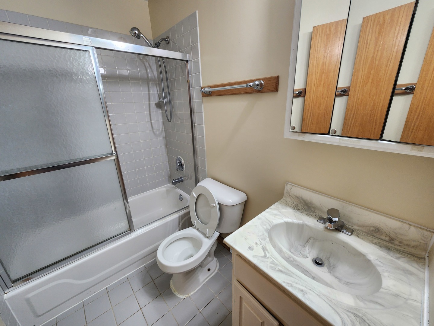 2363 East 70th Place Chicago IL 60649