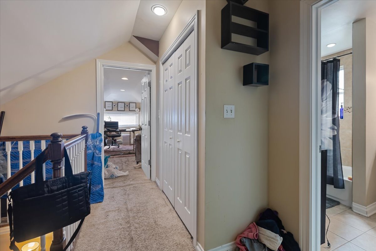 8225 South Manistee Avenue Chicago IL 60617