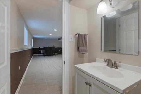 8225 South Manistee Avenue Chicago IL 60617