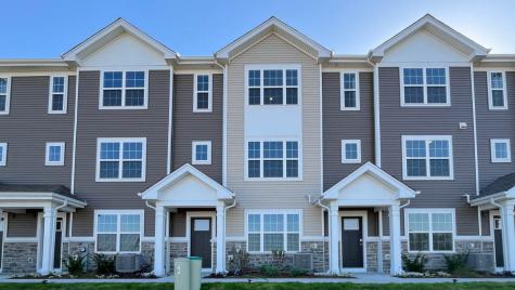 2702 Arrowhead Drive Pingree Grove IL 60140