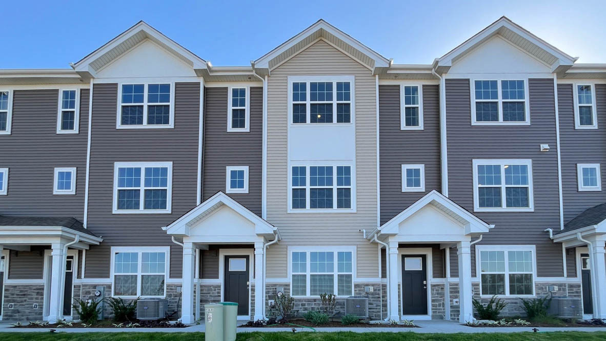 2702 Arrowhead Drive Pingree Grove IL 60140