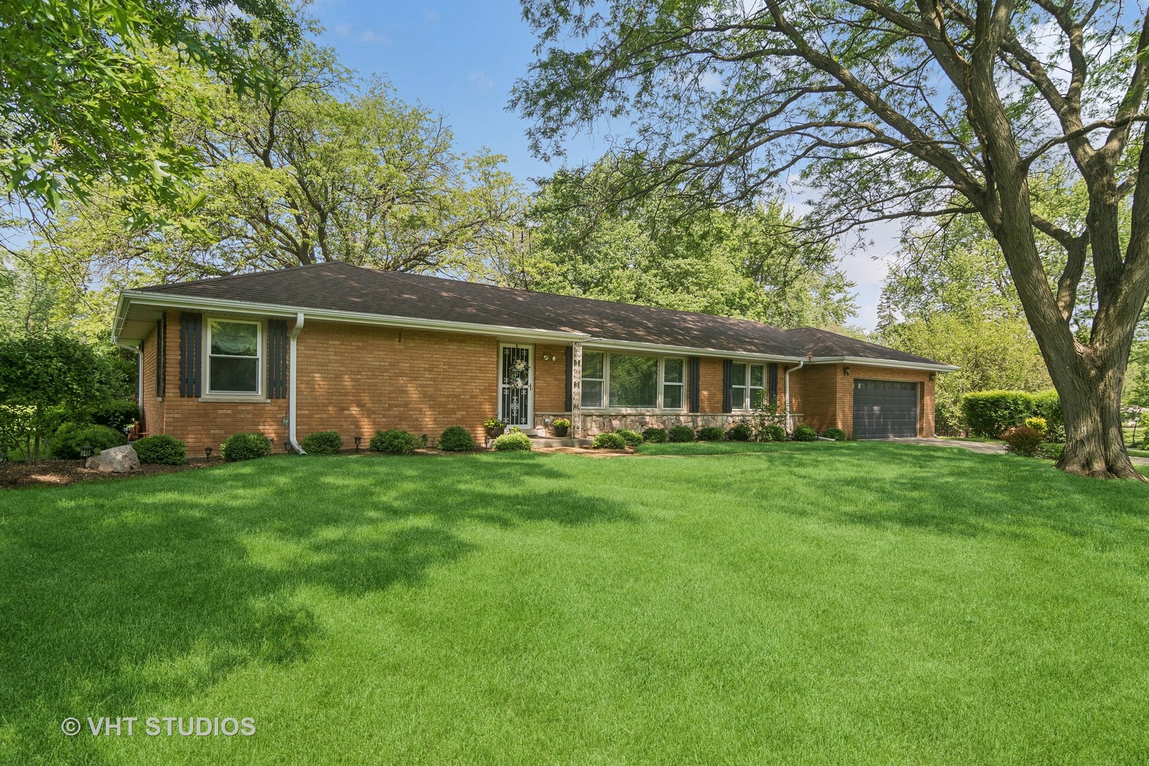 114 Howe Terrace Barrington IL 60010