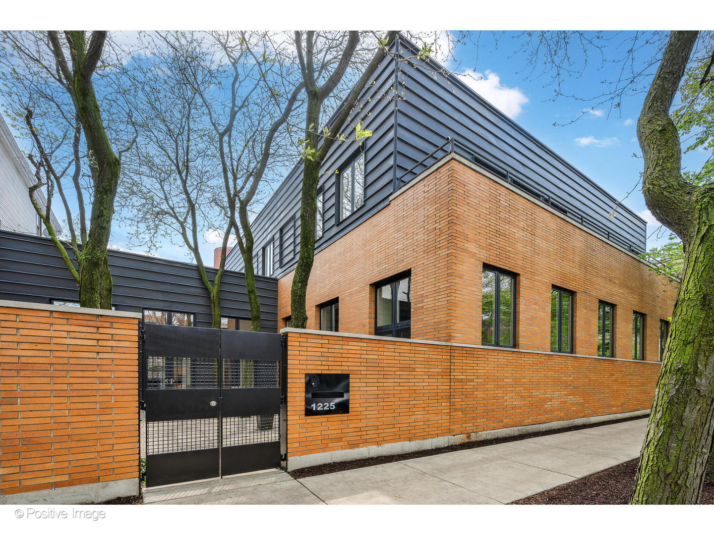 1225 West George Street Chicago IL 60657