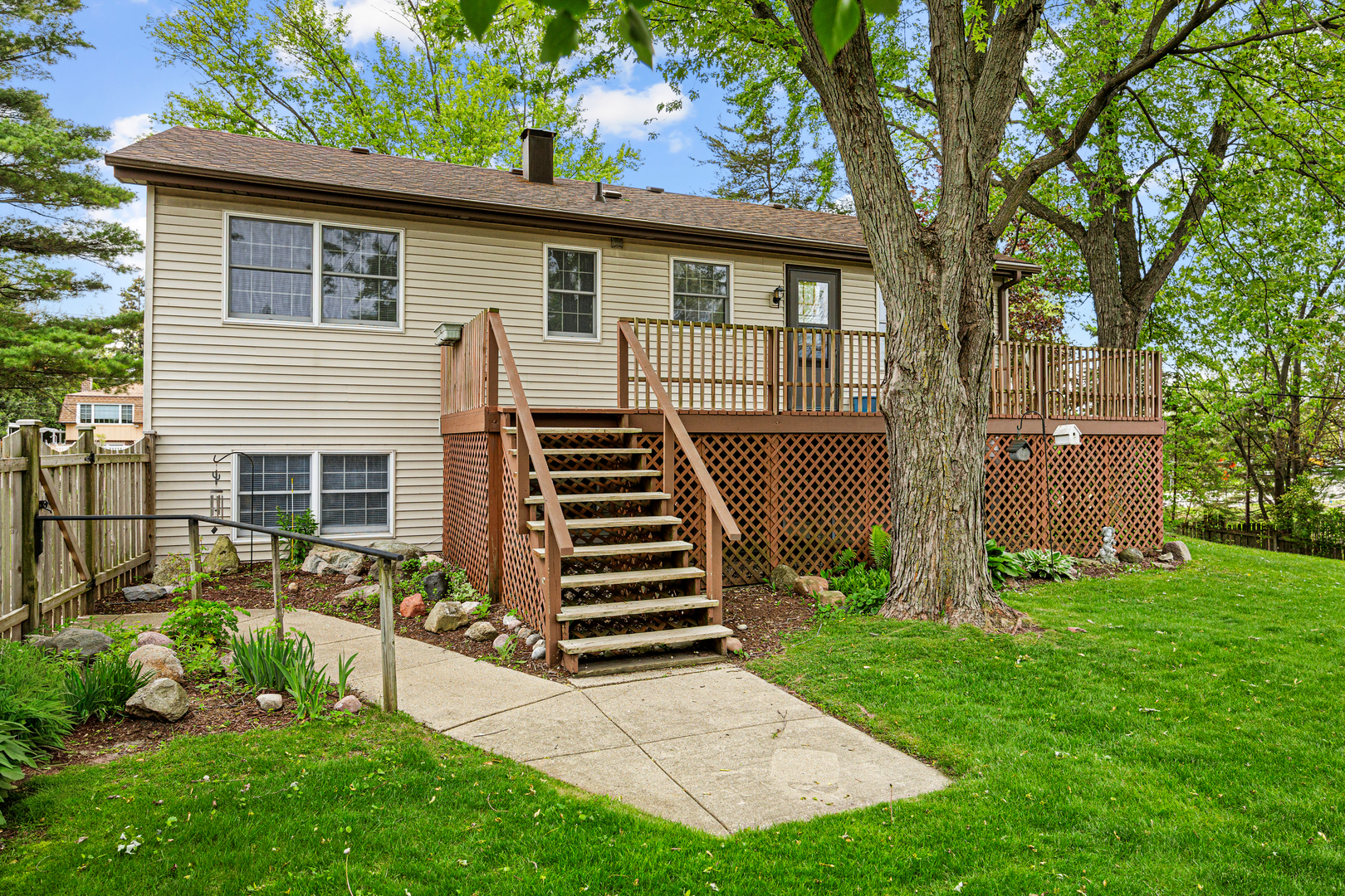 26 Miller Road Lake In The Hills IL 60156