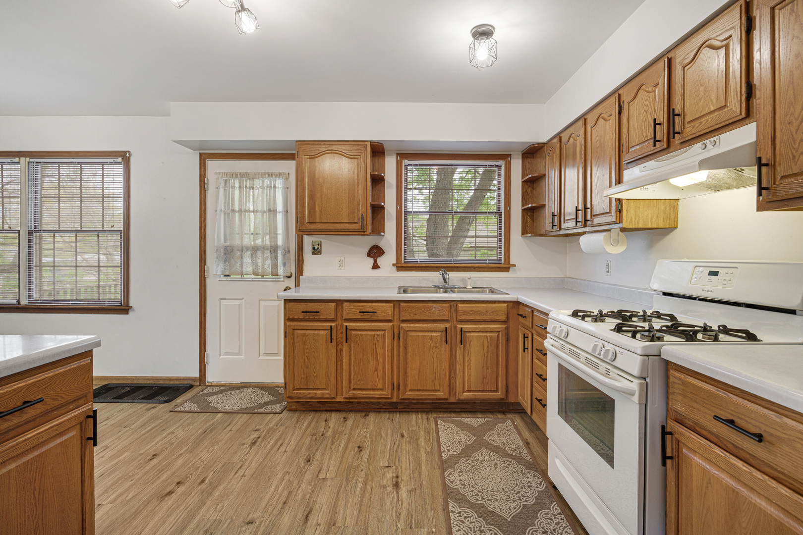 26 Miller Road Lake In The Hills IL 60156