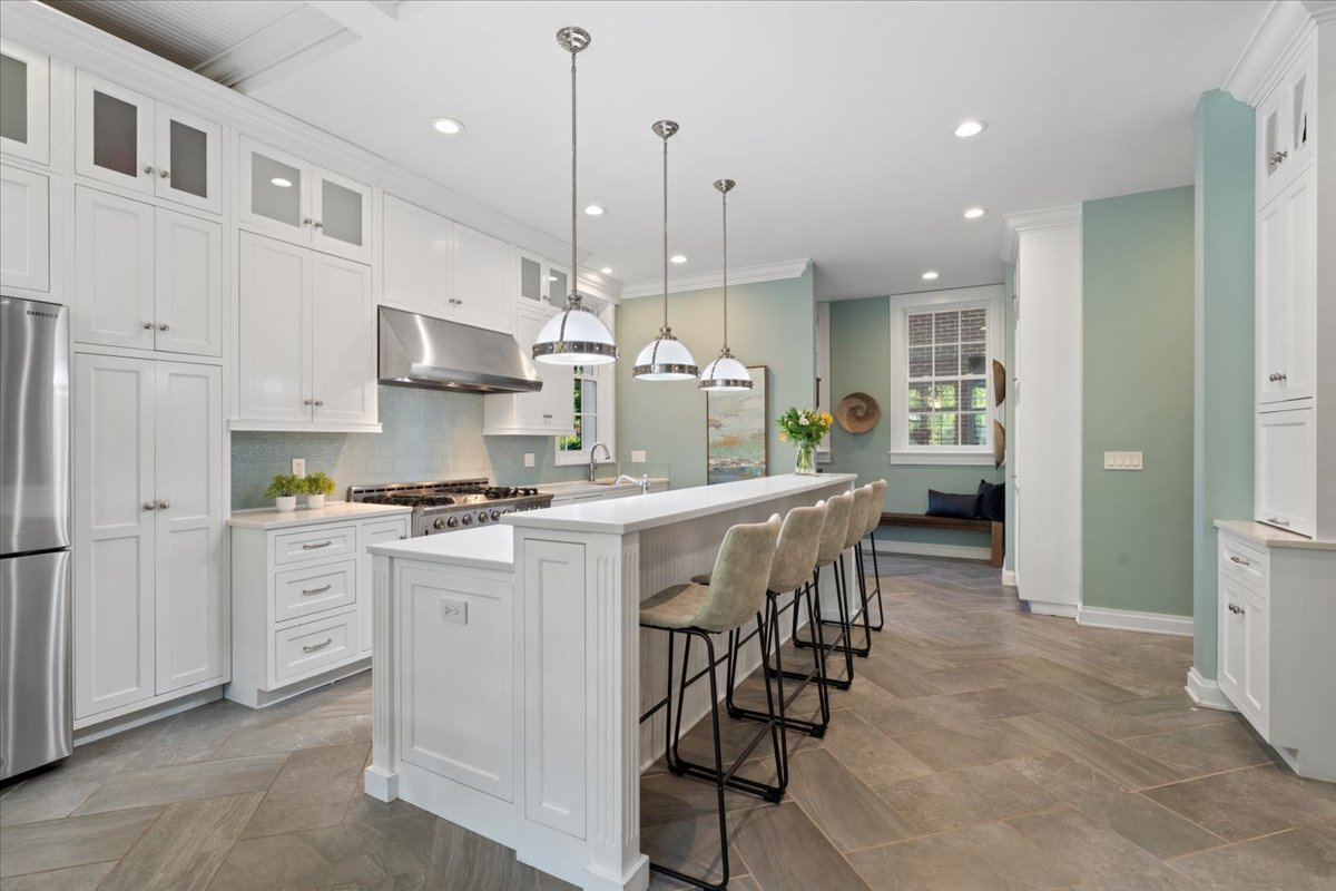 5638 South Woodlawn Avenue Chicago IL 60637