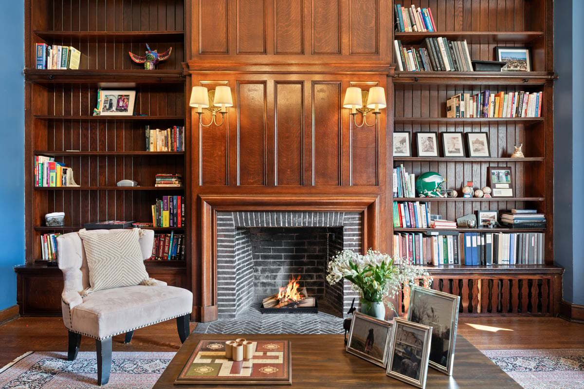 5638 South Woodlawn Avenue Chicago IL 60637