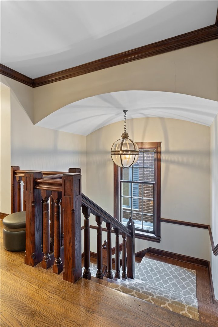 5638 South Woodlawn Avenue Chicago IL 60637