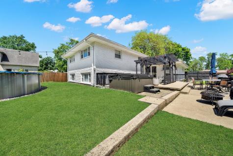 9737 West 57th Street Countryside IL 60525