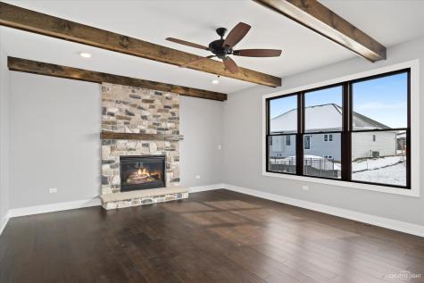 677 Cumberland Lane Oswego IL 60543