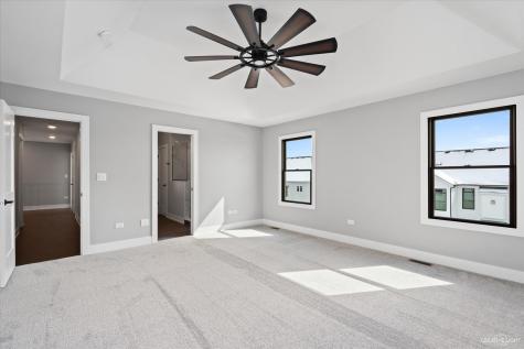 677 Cumberland Lane Oswego IL 60543