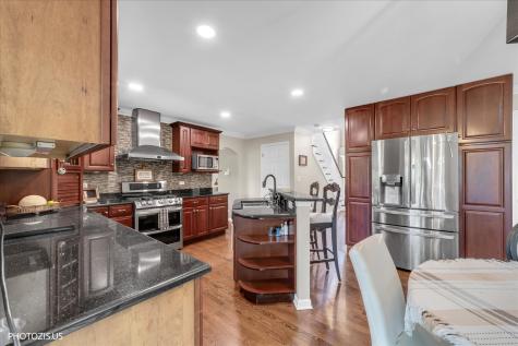 80 Chestnut Court Elgin IL 60120