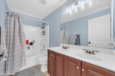 80 Chestnut Court Elgin IL 60120