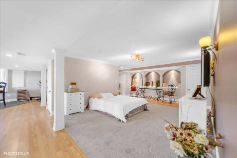 80 Chestnut Court Elgin IL 60120
