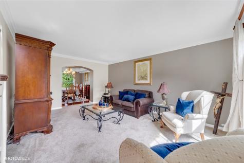 80 Chestnut Court Elgin IL 60120