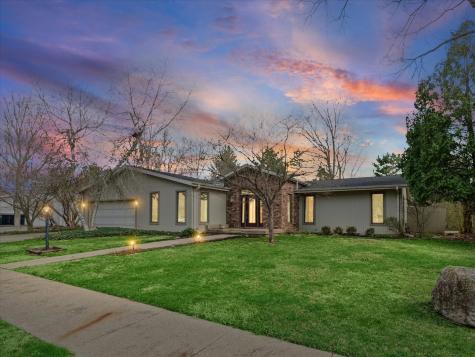 205 East Sherwin Circle Urbana IL 61802