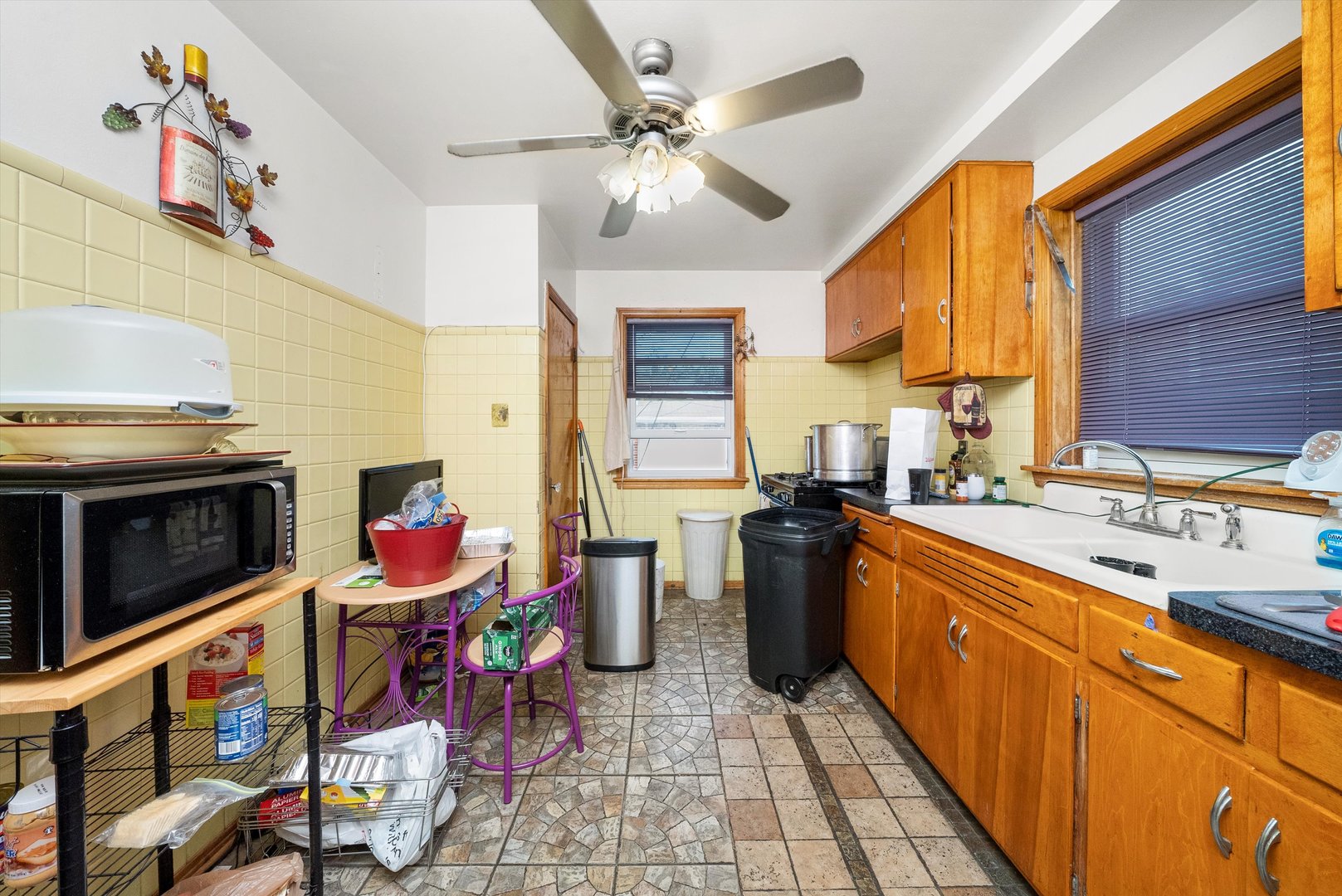 10947 South Peoria Street Chicago IL 60643