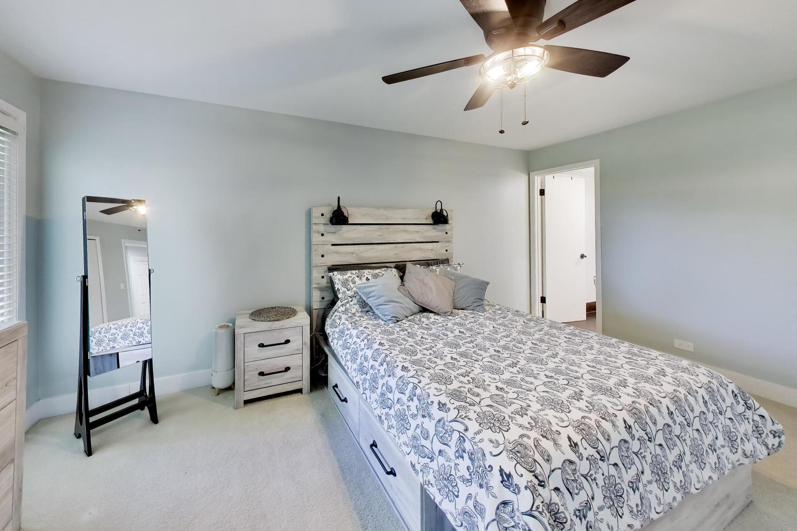 1520 Stonebridge Trail Wheaton IL 60189