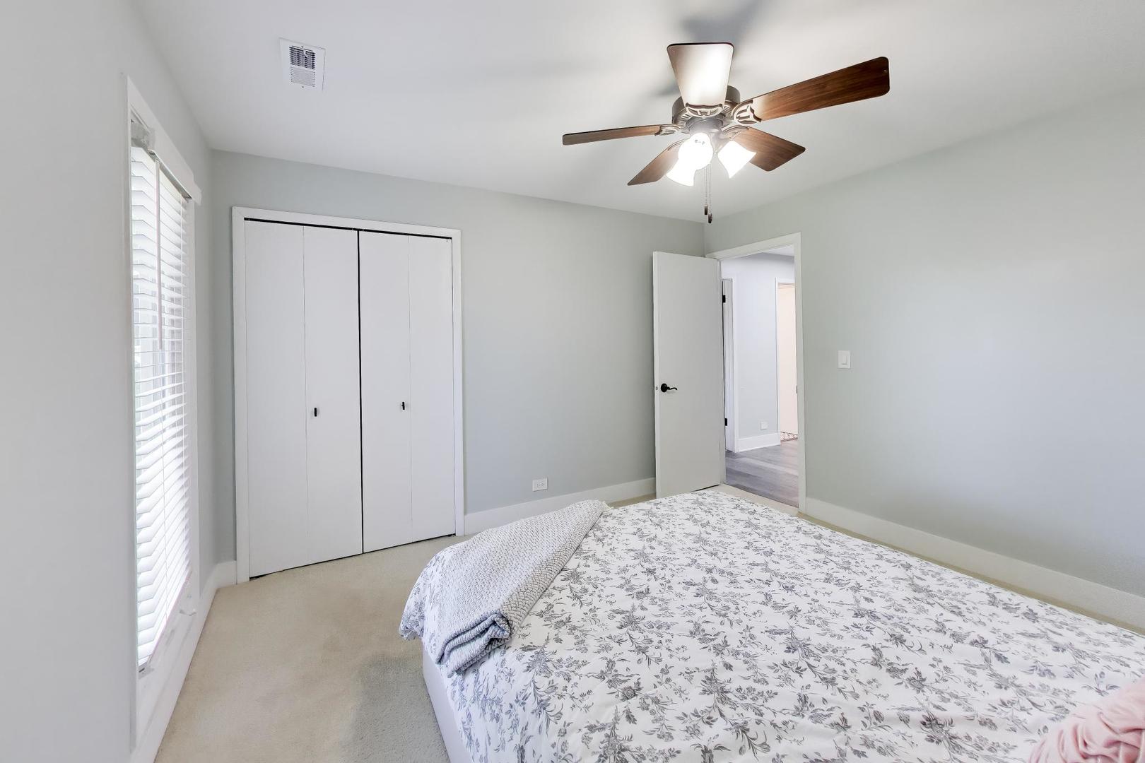 1520 Stonebridge Trail Wheaton IL 60189